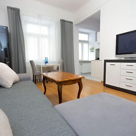 Apartment - Old Town - Cyrulicza Lublin Ngoại thất bức ảnh