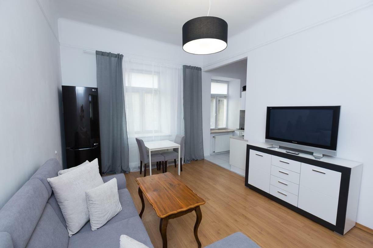 Apartment - Old Town - Cyrulicza Lublin Ngoại thất bức ảnh