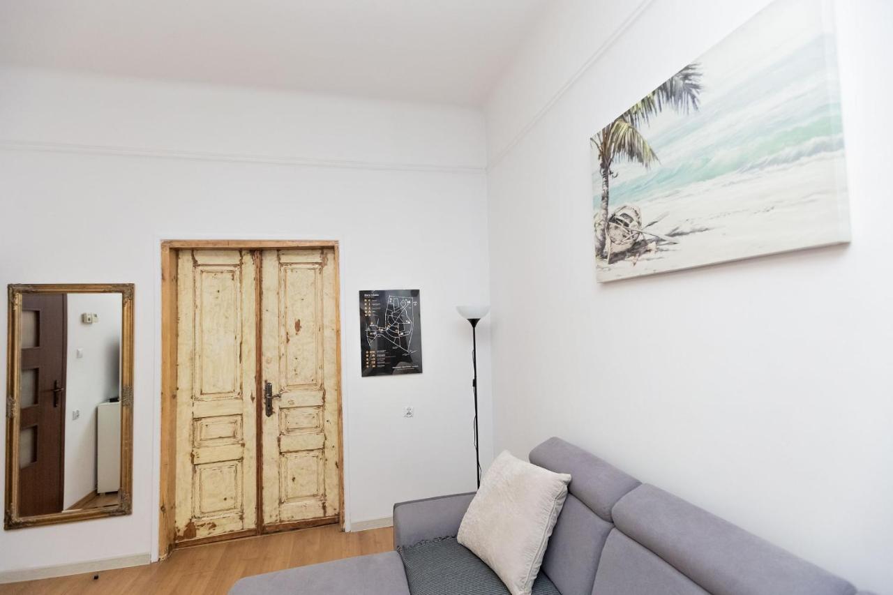 Apartment - Old Town - Cyrulicza Lublin Ngoại thất bức ảnh